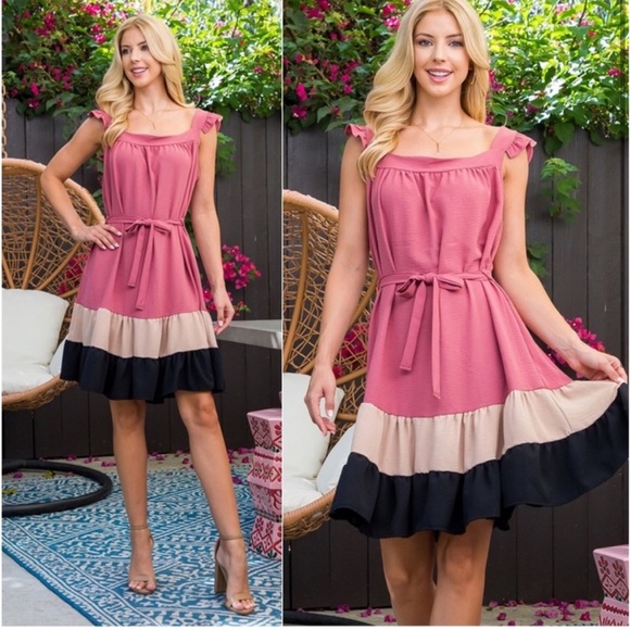 New! Clearance 🔥 Colorblock soft woven tiered spring summer fluttersleeve dress - Picture 2 of 3